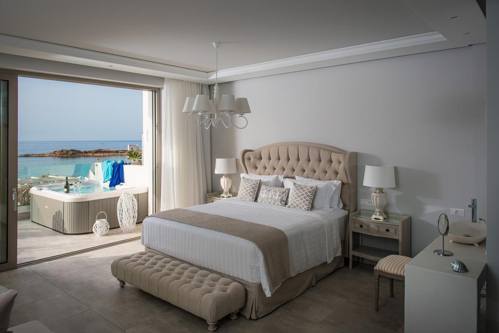 Drossia Palms Hotel And Nisos Beach Suites Malia Habitación foto